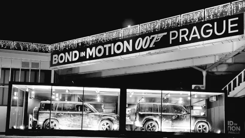 Bond in Motion - výstava